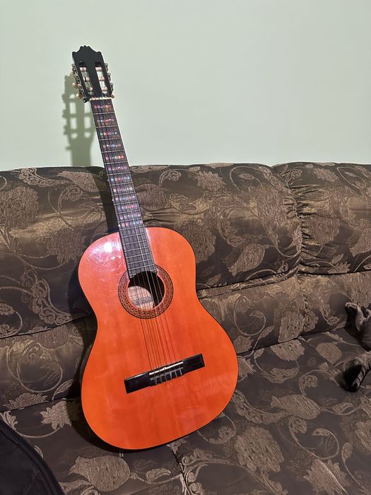 Классическая гитара + чехол
