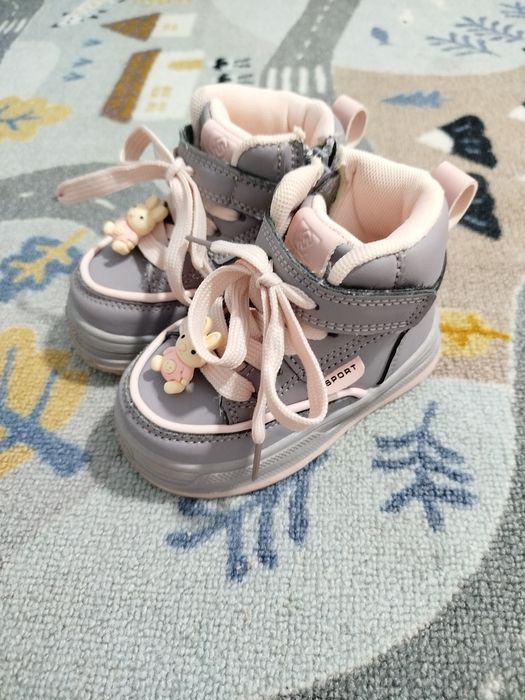 Весенние ботиночки в идеальном состоянии