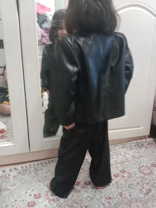 Продаётся костюм 3 ка