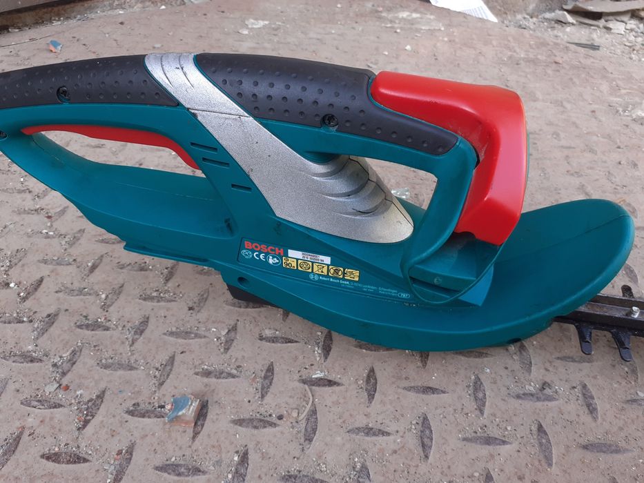 Foarfeca Tuns Gard Viu Bosch EasyHedgeCut 18v Doar Corp