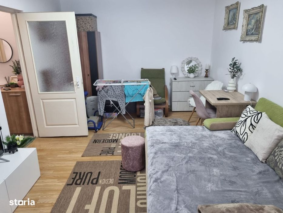 Apartament 2 camere decomandat,Deva-piața centrală
