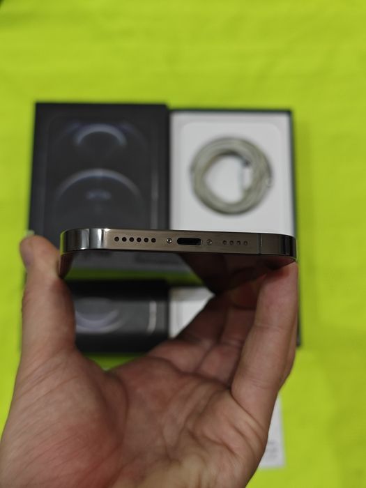 iPhone 12 Pro Max 256Gb без ремонта