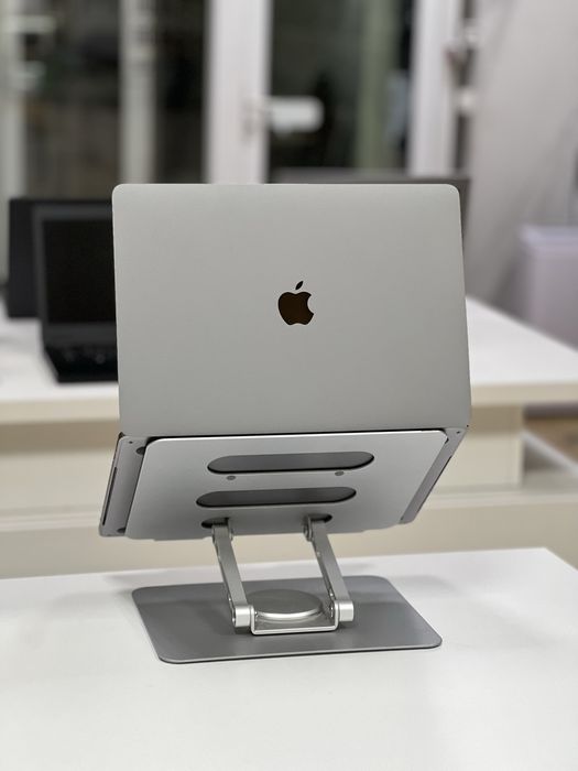 MacBook Pro | 8/256Gb | АКБ100%