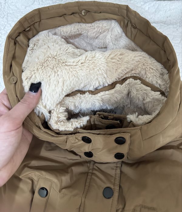 Продам женскую куртку