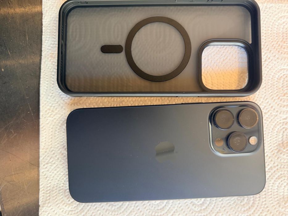 Iphone 15 pro max 512 vind sau scimb