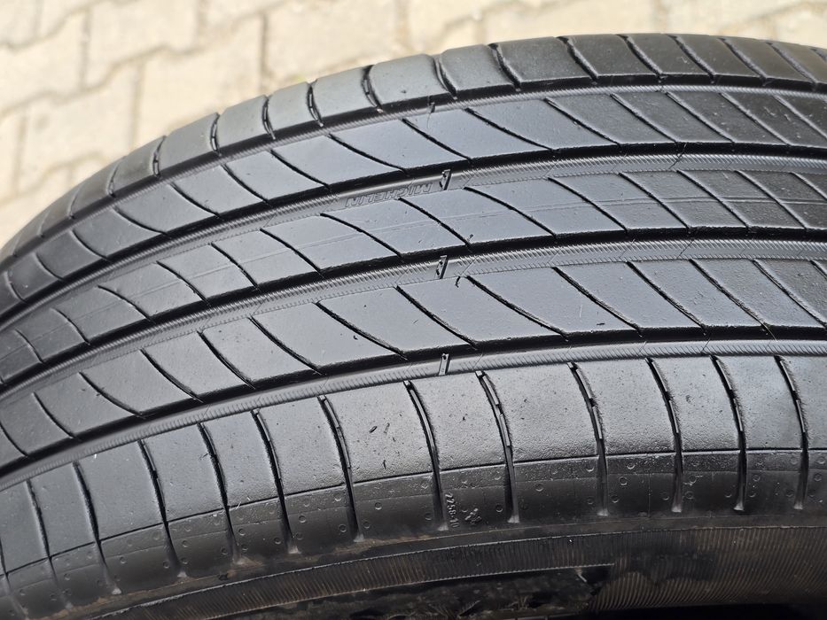 215 65 17 Michelin