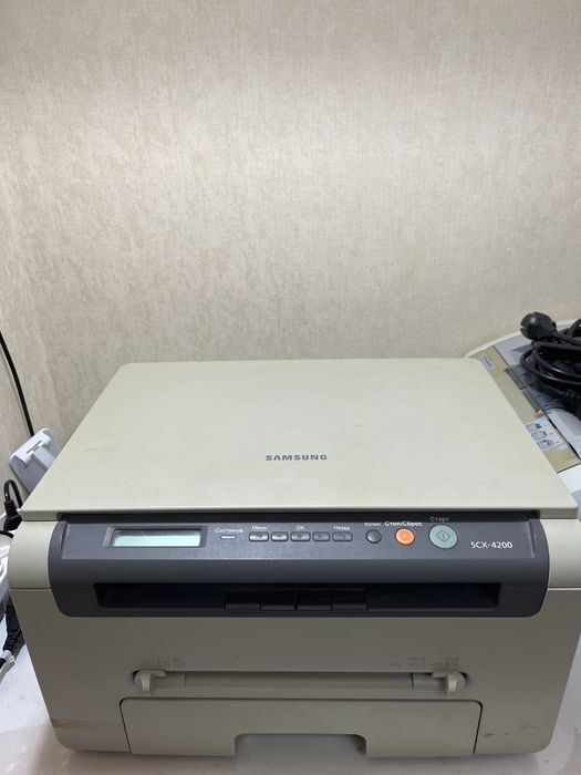 Продам принтер Samsung scx-4200