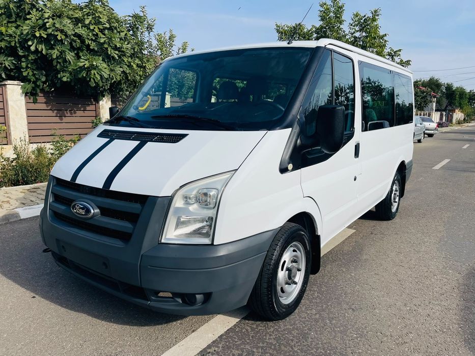 Ford Transit 2012/8+1 locuri/euro 5 /2,2 diesel