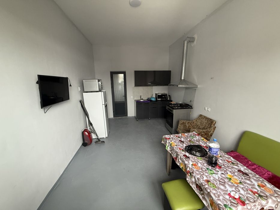 kvartira Yunobod 15kv turkiston metro yaqin