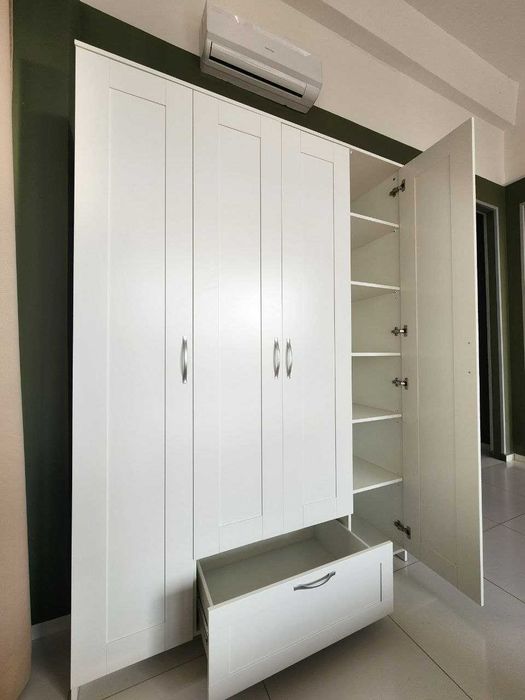 Шкаф  белый  , произведен в Беларуси.