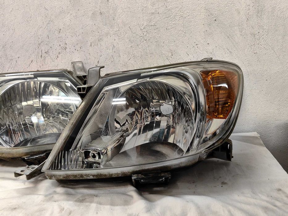 Оригинални фарове Тойота   Toyota Hilux