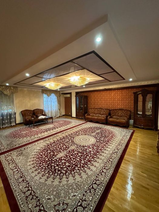 Сдается 3 ком Нукус Кинотеатр. Азия Супермаркет