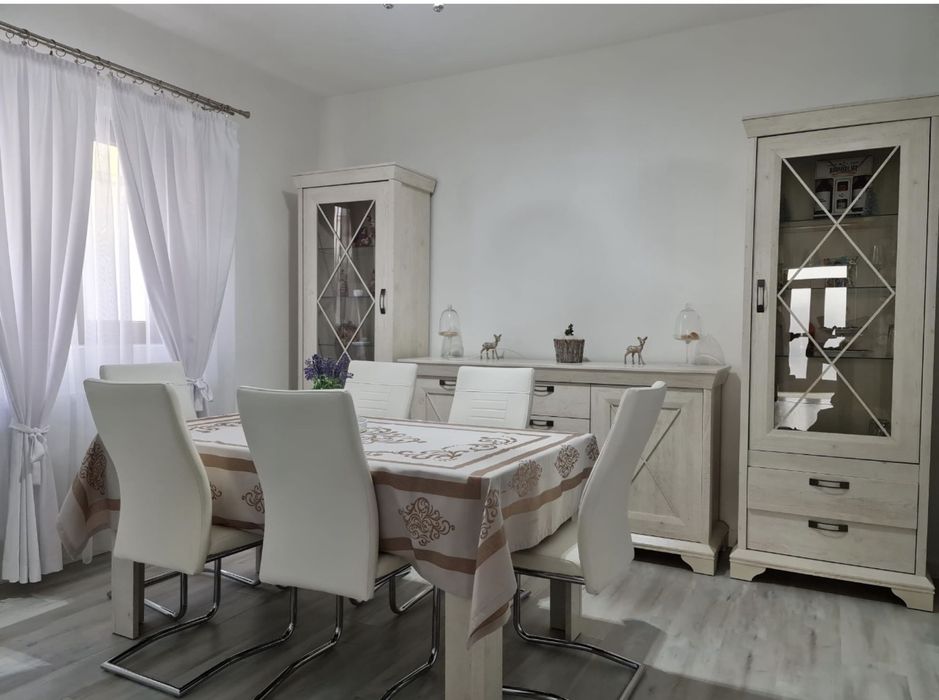 Inchiriez casa zona Craiovei platou