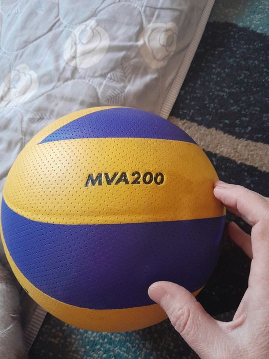 Продам мячик  недорого