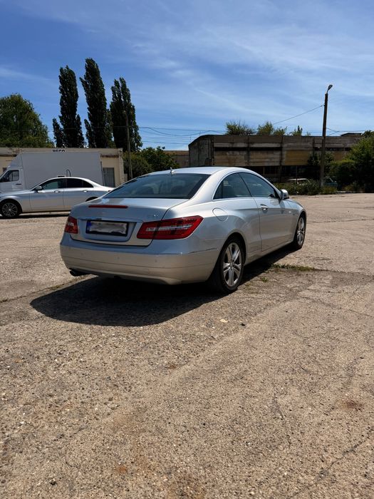 MERCEDES-BENZ E-Class 2010 — imagine 4