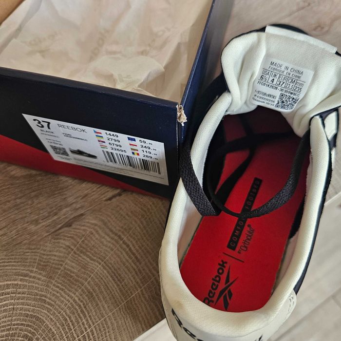 Спортни обувки Reebok