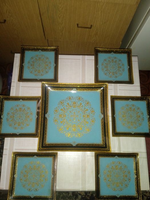 Тортница на шесть персон