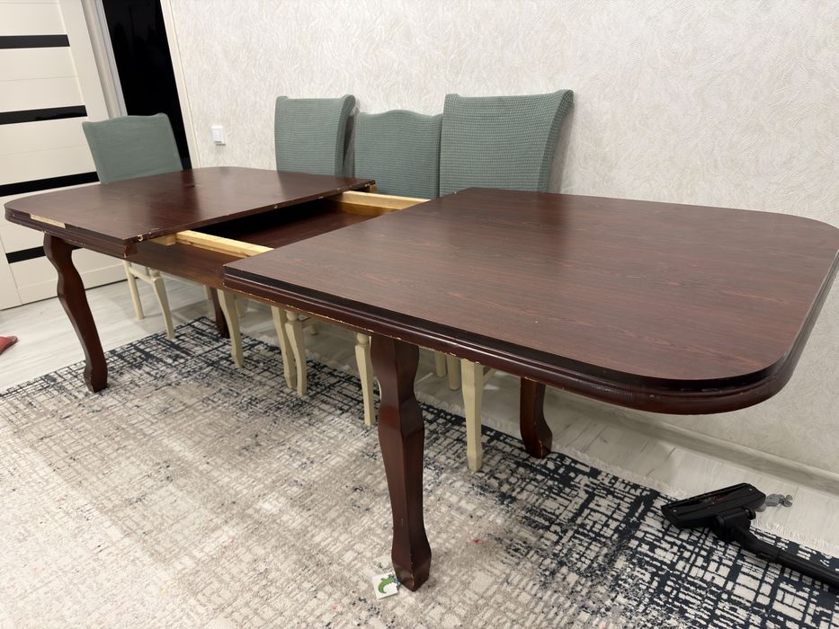 Продается гостевой стол