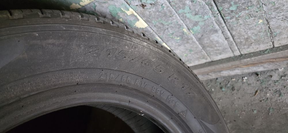Гуми 215/65/17 - 1бр  - 125лв