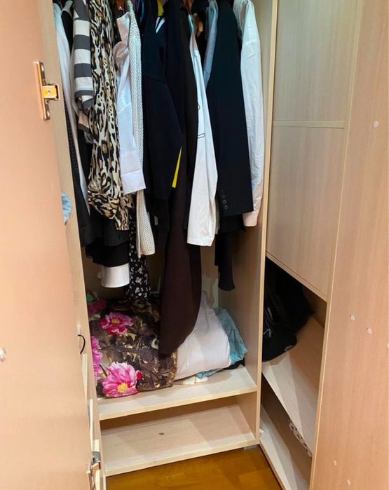 Угловой шкаф в отличном состоянии