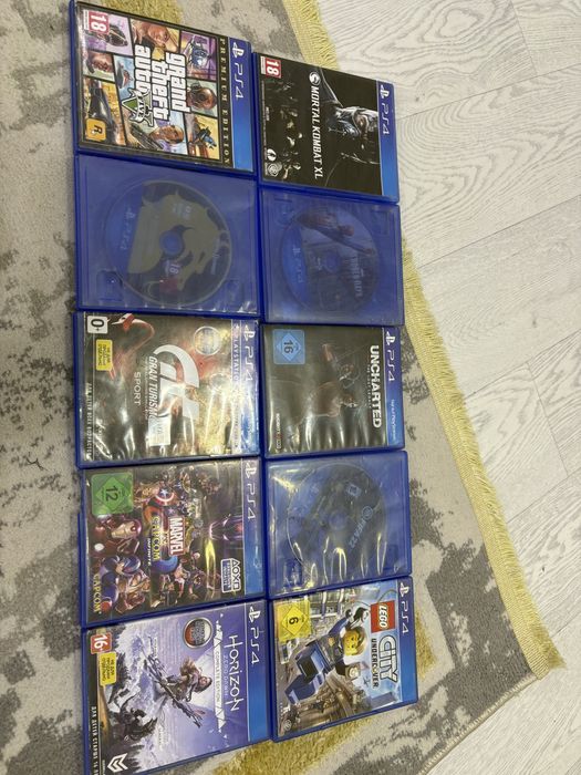 Продается PlayStation 4 slim