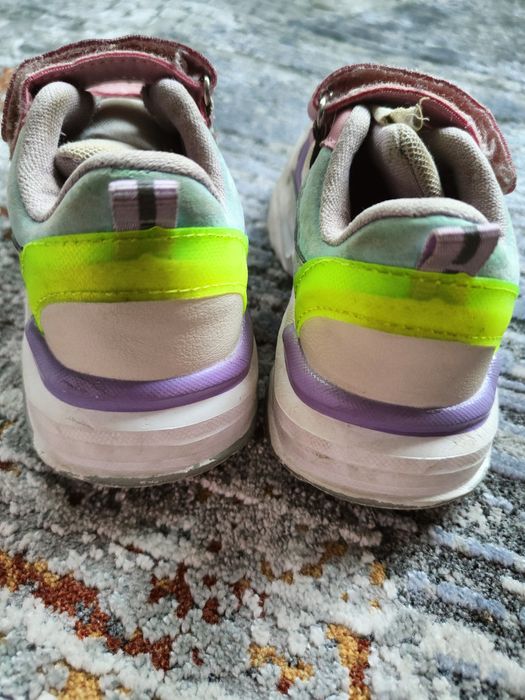 Кроссовки,сандали