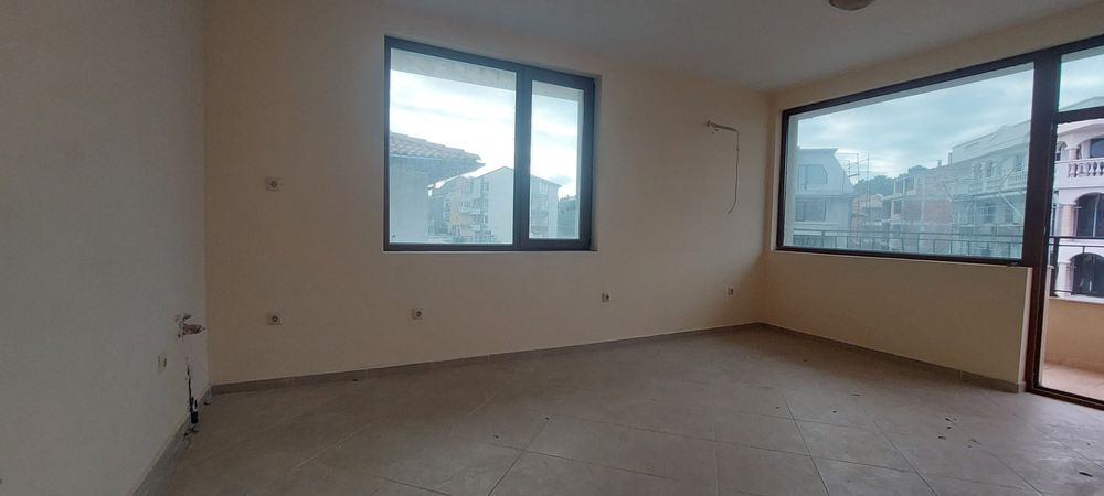 Продава се Двустаен апартамент в Несебър - 76 кв.м за 689 €/кв.м - Снимка #5