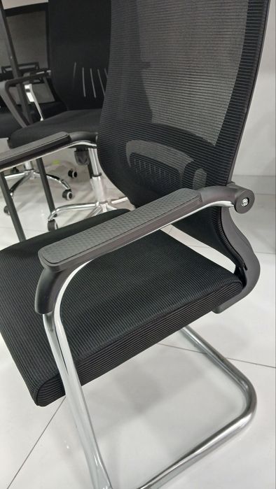 Kreslo office va uy uchun