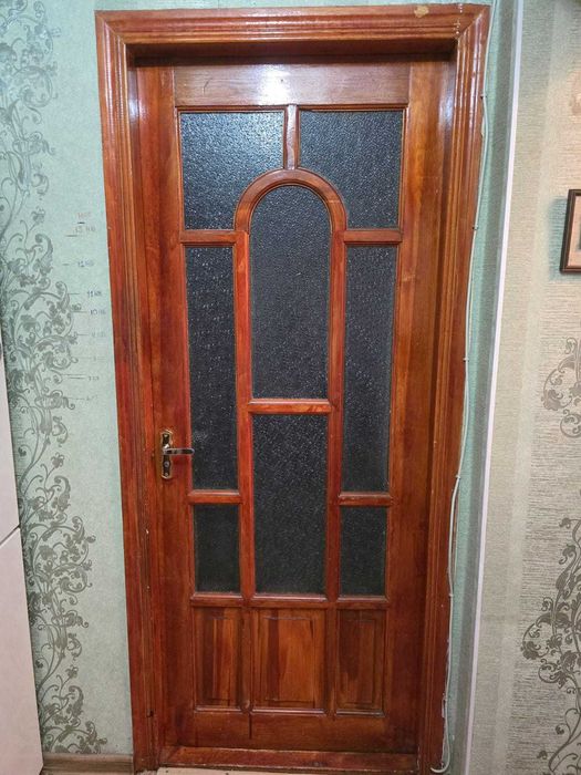 Продам двери, б/у
