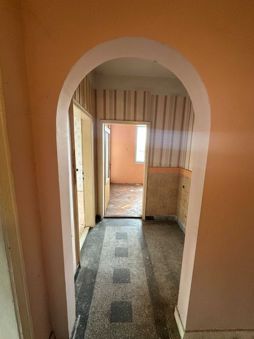 Продава се Тристаен апартамент в Силистра, Запад - 95 кв.м за 336 €/кв.м - Снимка #3