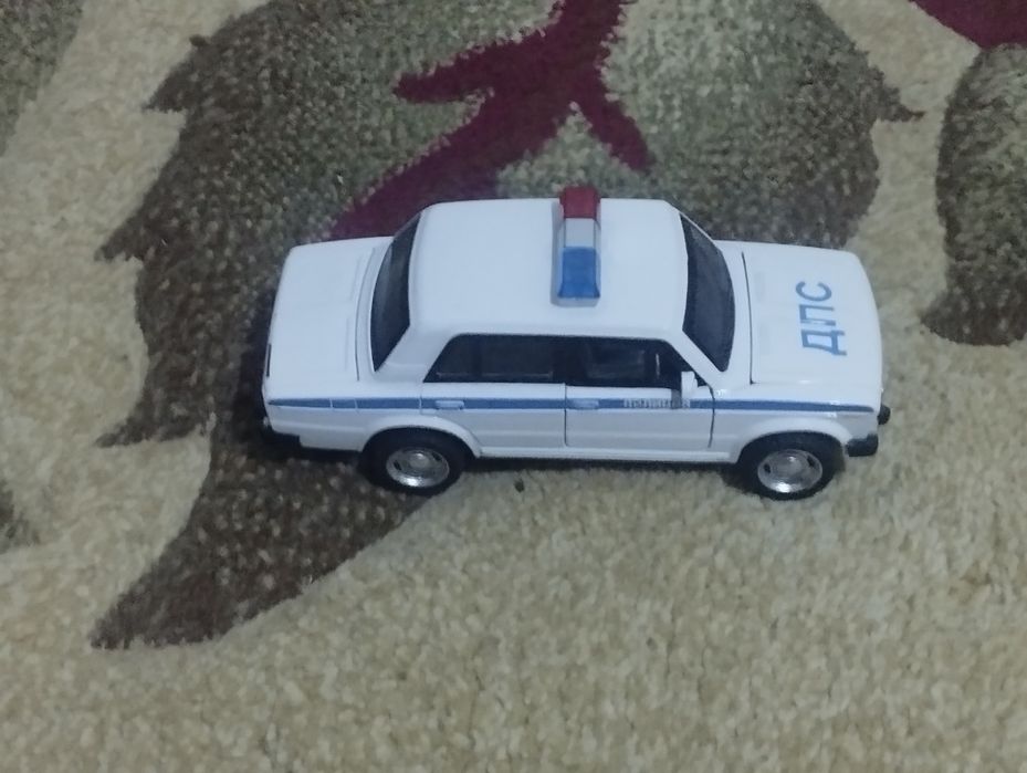 Продам машинку за 1500