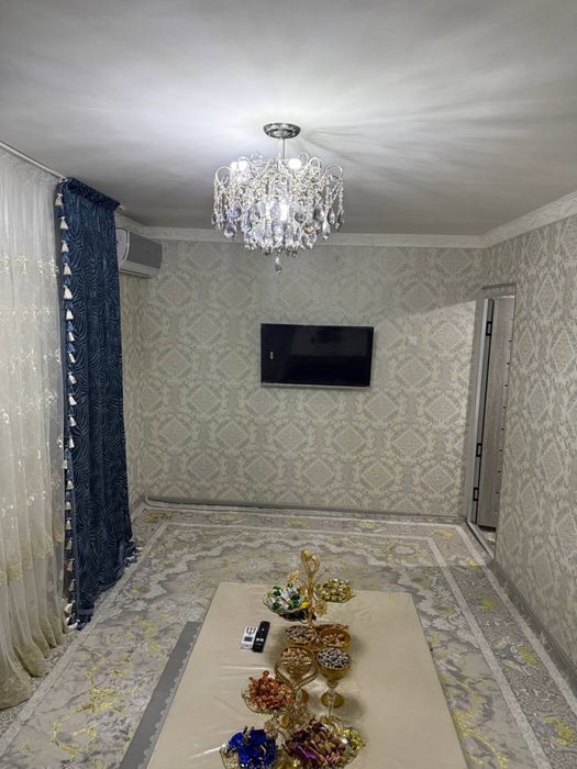 Uchtepa 26 kvartalda 1 xona 3 xona qilingan sotiladi srochna