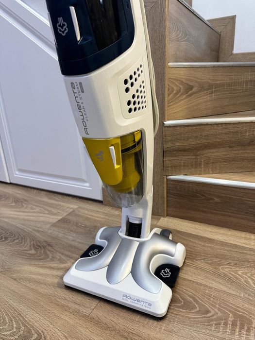 Aspirator vertical cu aburi Rowenta Clean & Steam RY8561WH