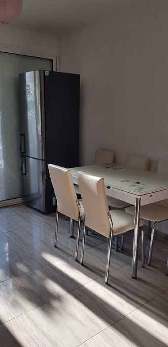 Apartament 2 camere de închiriat!