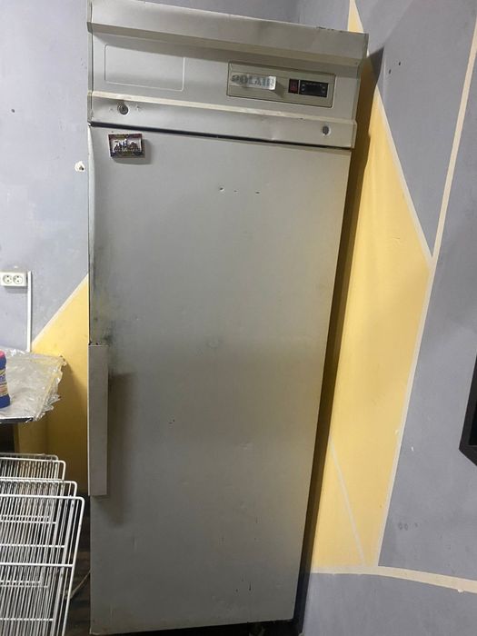 Срочно производственный холодильник