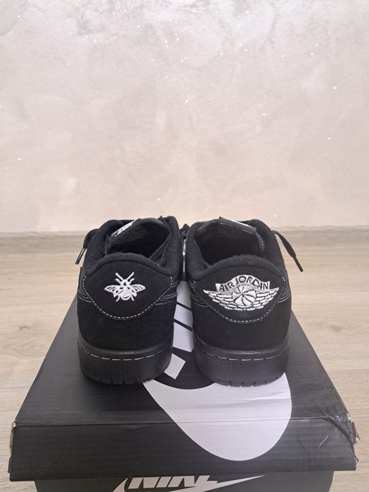 Air Jordan 1 Low x Travis Scott "Black Phantom"