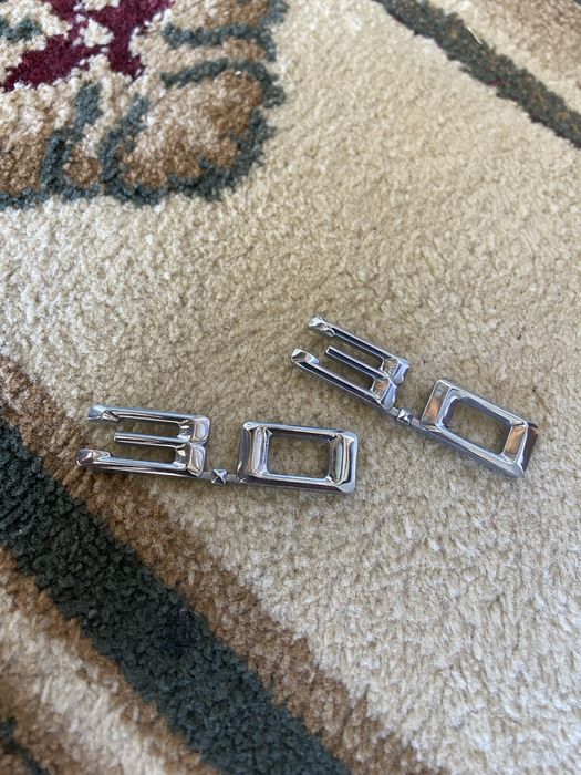 Продам запчасти  на бмв е53