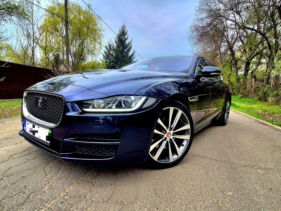 Jaguar XE Portfolio 2.0 diesel