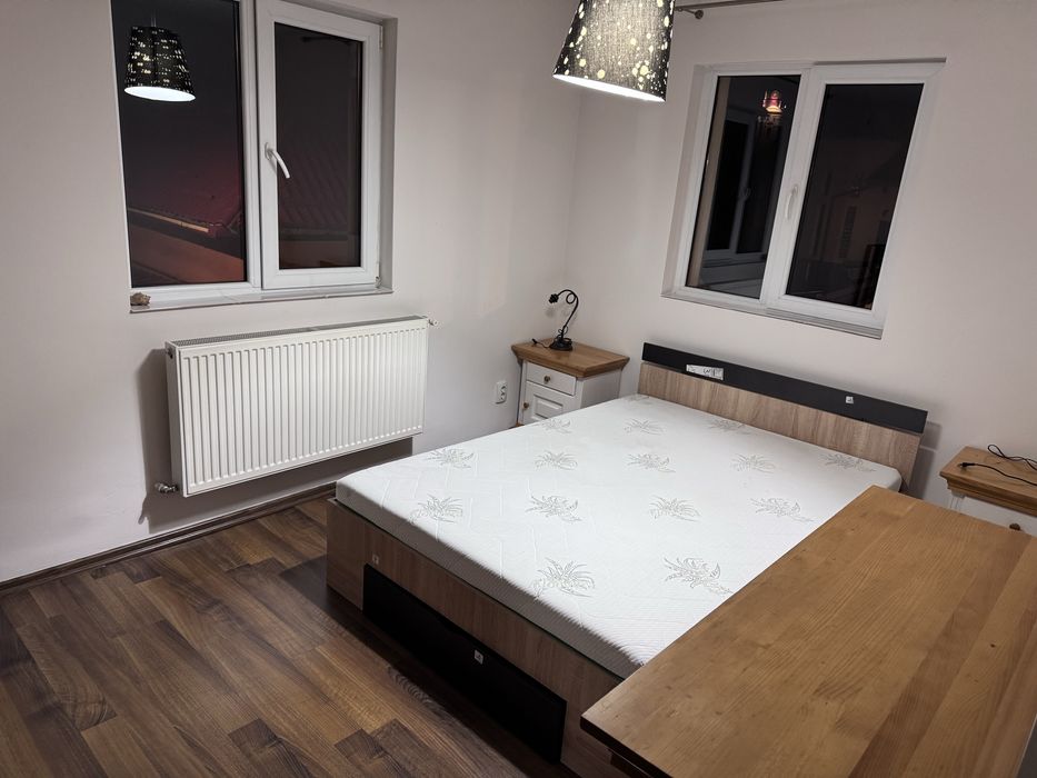 Inchiriez apartament 3 camere zona Centrul Vechi