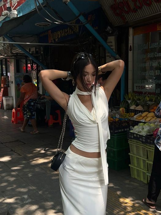 Новый белый шикарный топ, как в Pinterest, регулируется декольте