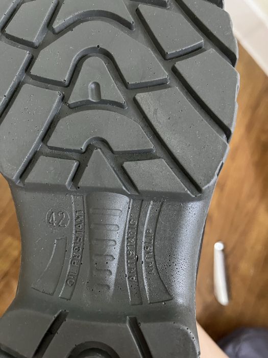 Зимняя спец.обувь 42размер