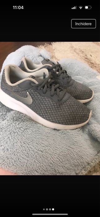 Adidasi Nike femei