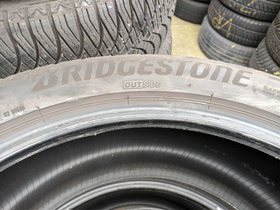 2бр Летни гуми 285 40 21 - Bridgestone
