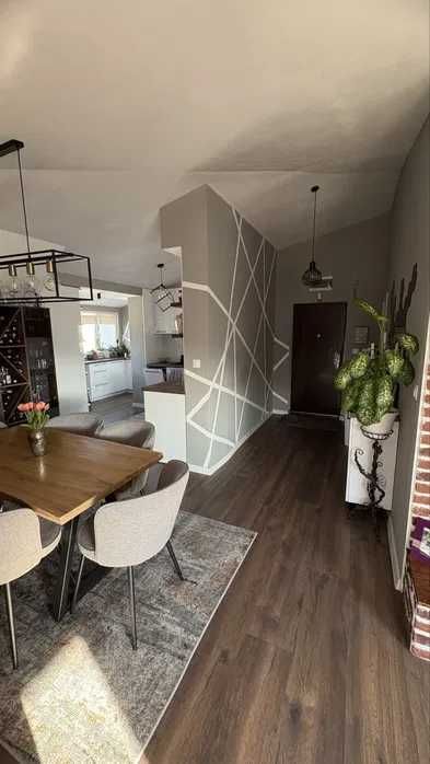 Продава се Тристаен апартамент в Пловдив, Кючук Париж - 200 кв.м за 549 €/кв.м - Снимка #3