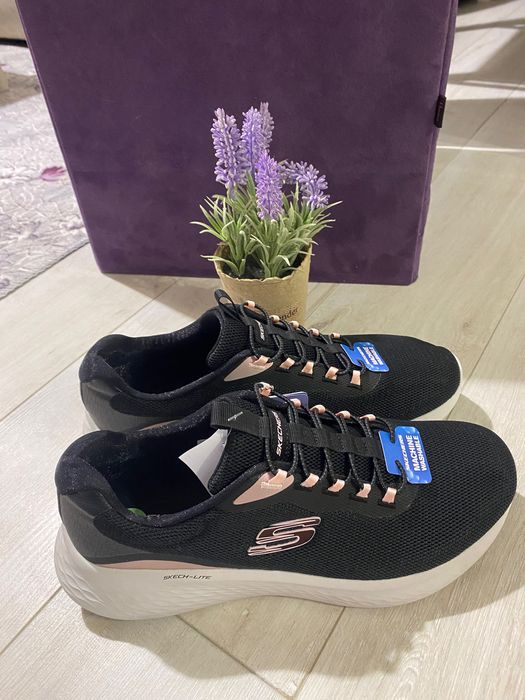 Skechers маратонки