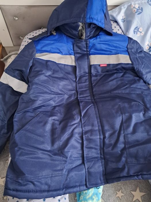 Продам спец.одежду зима и ботинки