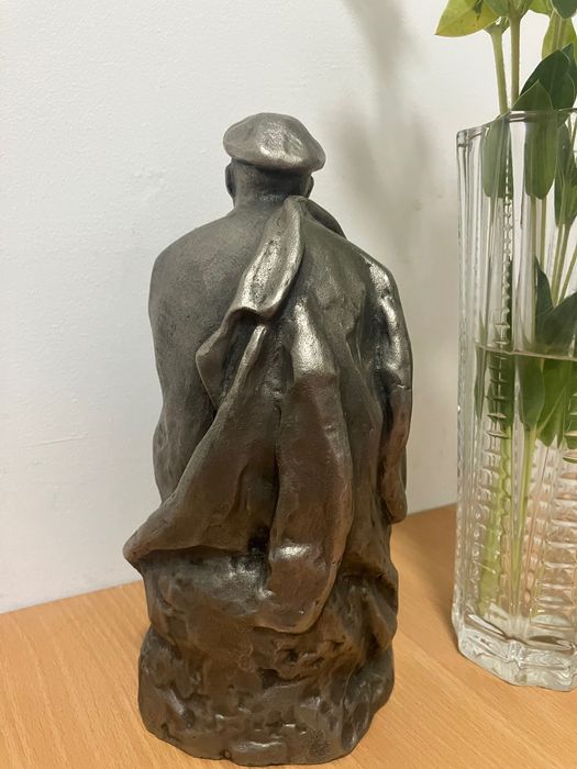 Бронзова статуетка Ленин