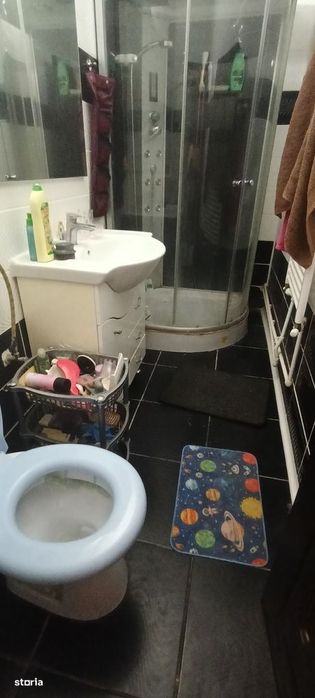 Apartament parter/piața Iancului