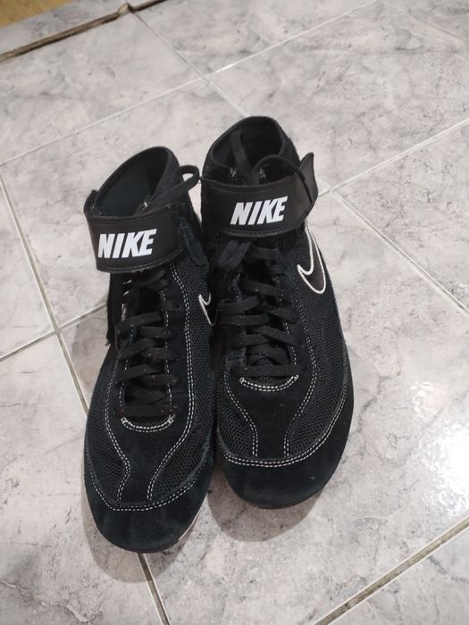 Борцовки        Nike