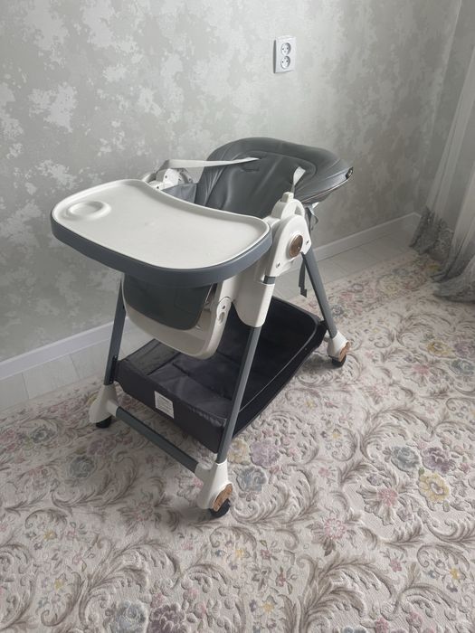 Продам стульчик для кормления
